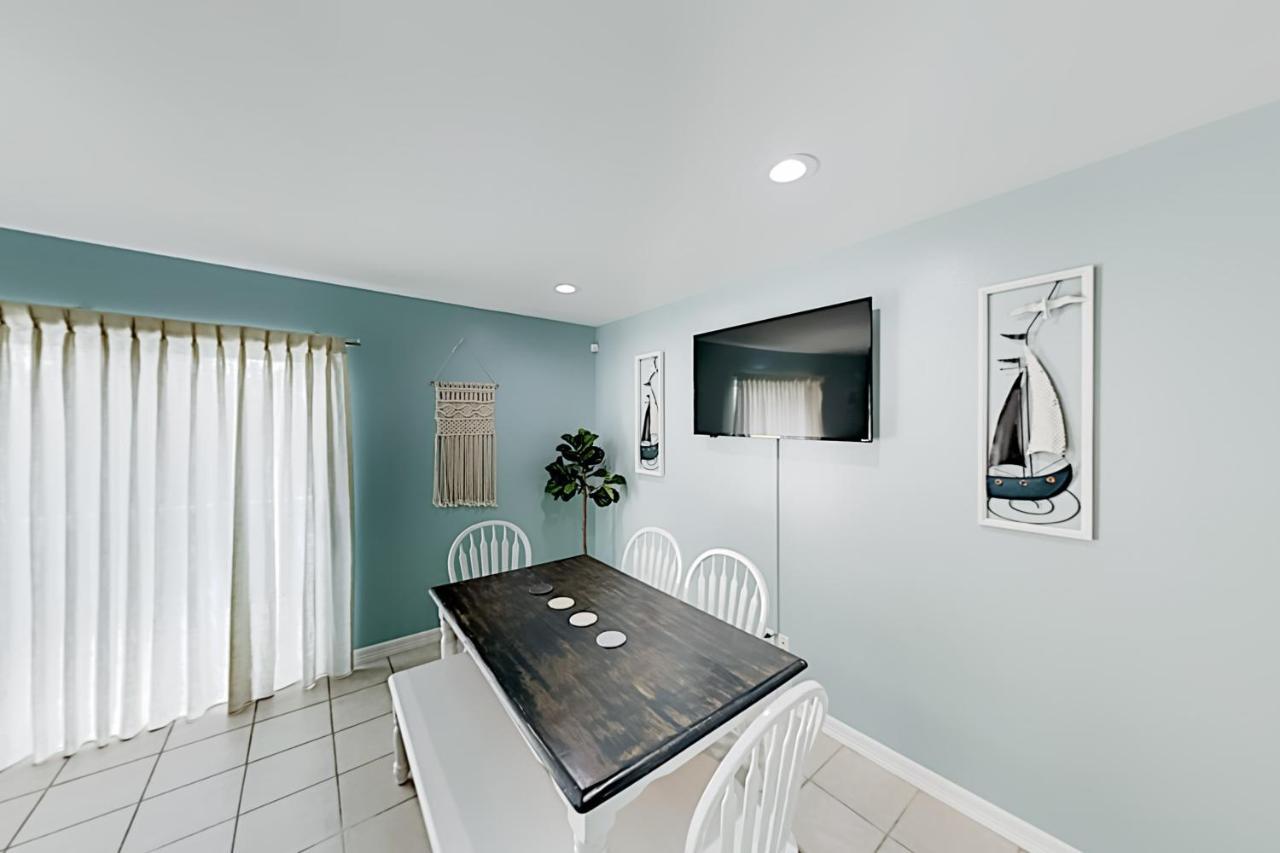 Island Escape & Huisache Townhome South Padre Island Exterior photo
