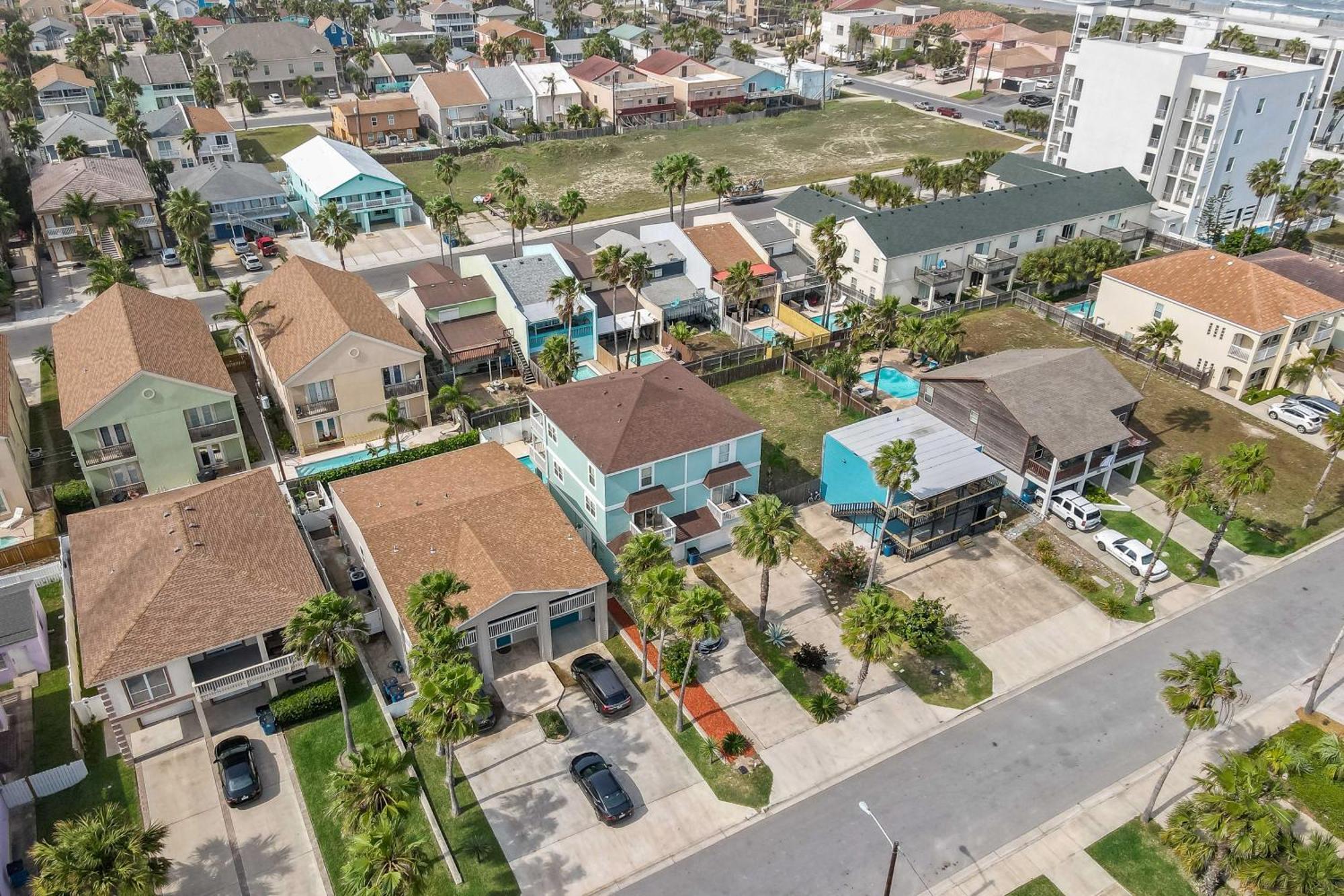 Island Escape & Huisache Townhome South Padre Island Room photo